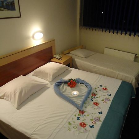 Tanagra Hotel Вилнюс Екстериор снимка