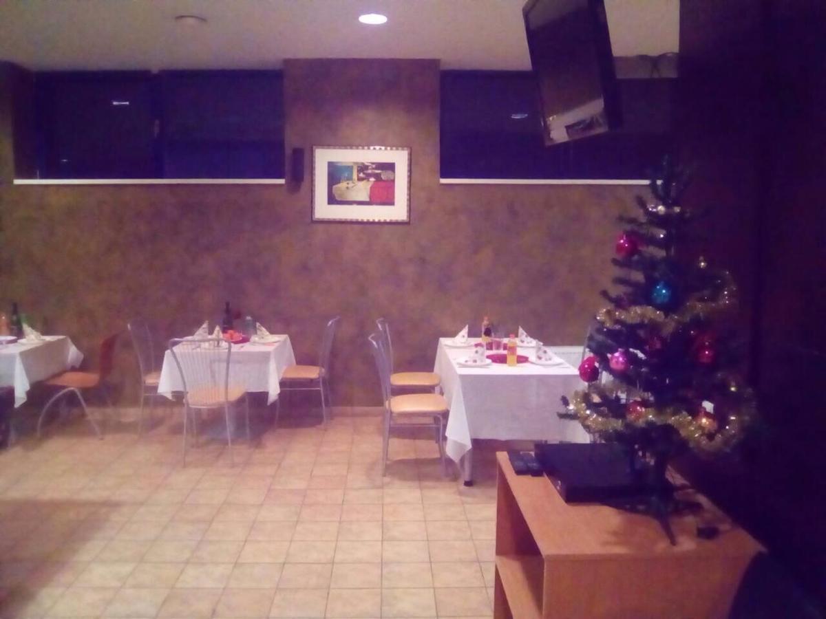 Tanagra Hotel Вилнюс Екстериор снимка