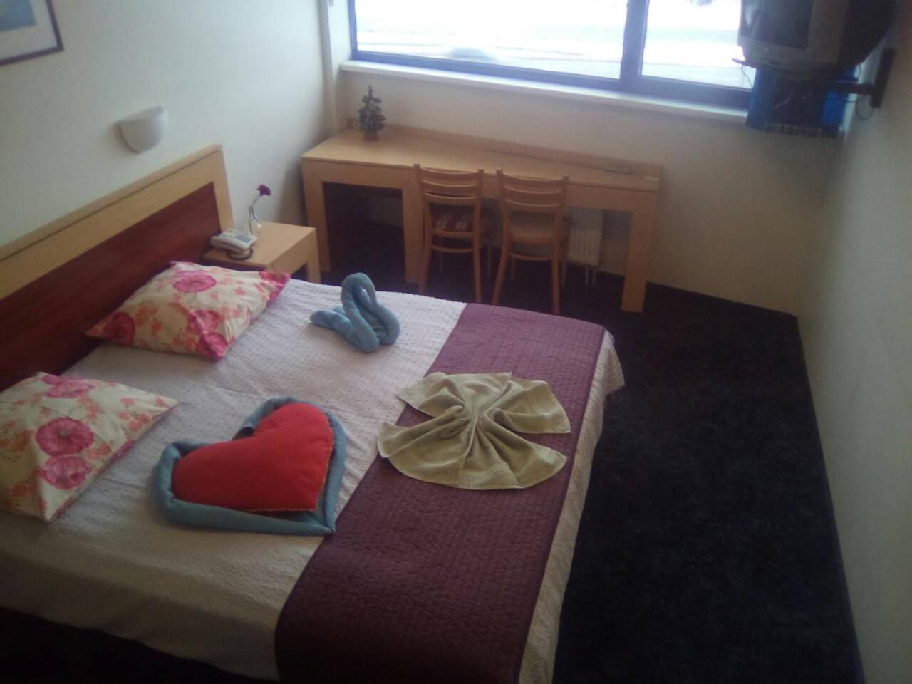Tanagra Hotel Вилнюс Екстериор снимка